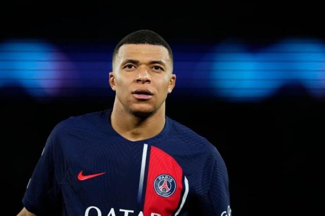 1708042107151026336.jpg MBAPPE-TRANSFER-PSG-1024x683.jpg
